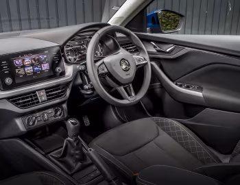 Painel frontal Škoda Scala [UK-spec] '2019–23