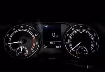 Painel Škoda Scala [UK-spec] '2019–23