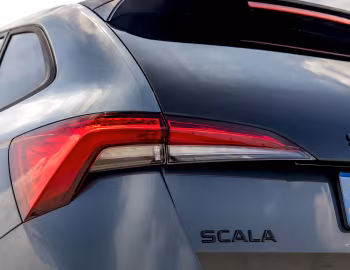 Škoda Scala Monte Carlo [UK-spec] '2020–23