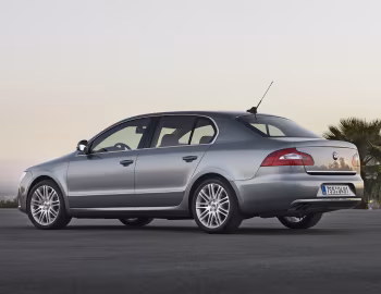 Škoda Superb [Worldwide] '2008–13