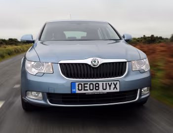 Škoda Superb [UK-spec] '2008–13