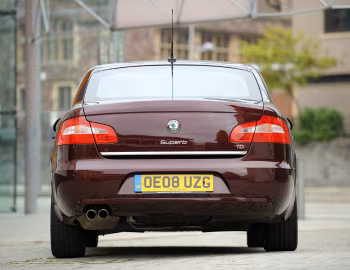 Škoda Superb [UK-spec] '2008–13