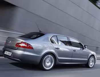 Škoda Superb [Worldwide] '2008–13