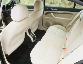 Interior Škoda Superb [UK-spec] '2002–06