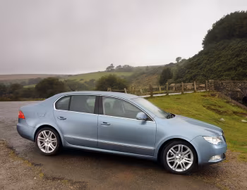 Škoda Superb [UK-spec] '2008–13
