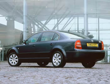Škoda Superb [UK-spec] '2002–06
