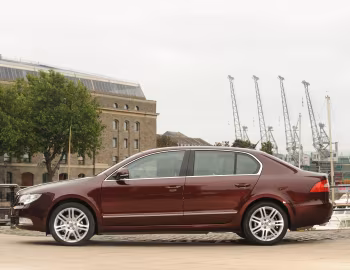 Škoda Superb [UK-spec] '2008–13