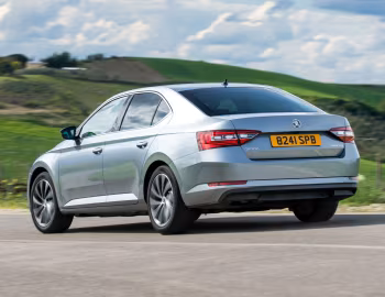 Škoda Superb [UK-spec] '2015–19