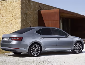 Škoda Superb [Worldwide] '2015–19