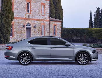 Škoda Superb [Worldwide] '2015–19