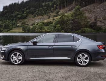 Škoda Superb [UK-spec] '2015–19