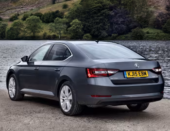 Škoda Superb [UK-spec] '2015–19