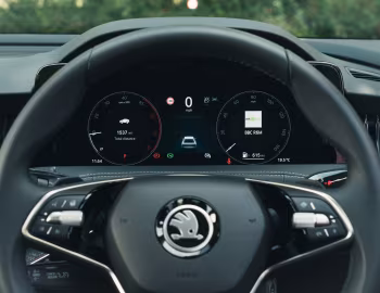 Painel Škoda Superb [UK-spec] '2024–pr.