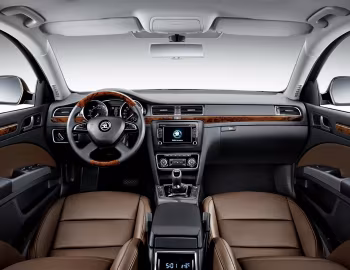 Передня панель Škoda Superb [China] '2013–15