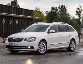 Škoda Superb Combi '2013–15