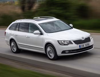 Škoda Superb Combi '2013–15