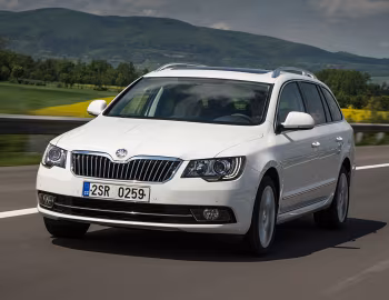 Škoda Superb Combi '2013–15