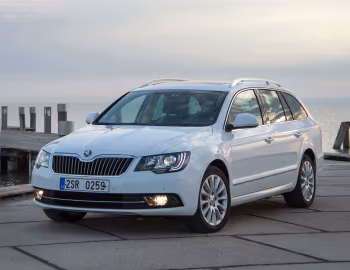 Škoda Superb Combi '2013–15