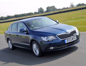 Škoda Superb GreenLine [UK-spec] '2013–15