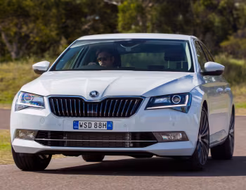 Škoda Superb 4×4 [Australia] '2016–19
