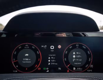 Painel Škoda Superb 4×4 Estate Sportline [UK-spec] (3Y) '2025–pr.