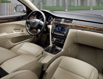 Interior Škoda Superb Combi [Worldwide] '2009–13