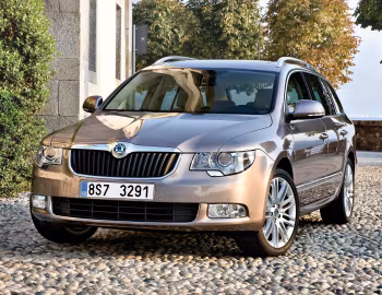 Škoda Superb Combi [Worldwide] '2009–13
