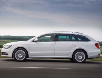 Škoda Superb Combi '2013–15