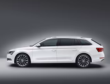 Škoda Superb Combi [Worldwide] '2015–19