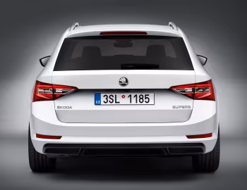 Škoda Superb Combi [Worldwide] '2015–19