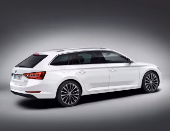 Škoda Superb Combi [Worldwide] '2015–19