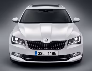 Škoda Superb Combi [Worldwide] '2015–19