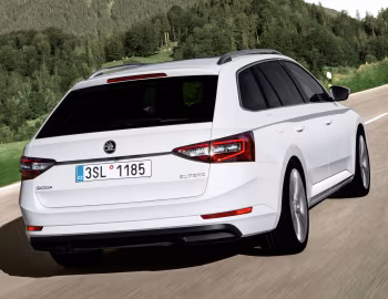 Škoda Superb Combi [Worldwide] '2015–19