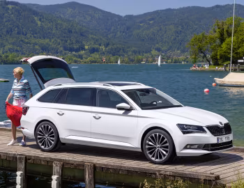Škoda Superb Combi [Worldwide] '2015–19