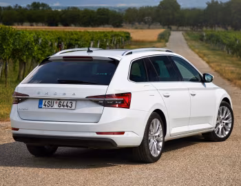 Škoda Superb Combi [Worldwide] (3V) '2019–24