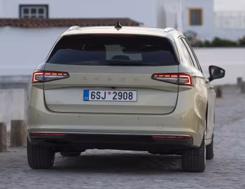 Škoda Superb Combi [Worldwide] '2024–pr.