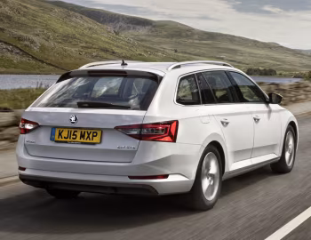 Škoda Superb Combi [UK-spec] '2015–19