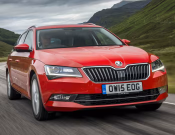 Škoda Superb Combi [UK-spec] '2015–19