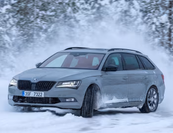 Škoda Superb Combi 4×4 SportLine [Worldwide] '2015–19