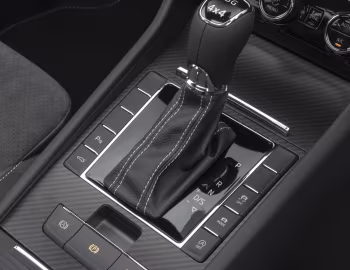 Interior Škoda Superb Estate 4×4 SportLine [UK-spec] (3V) '2019–24