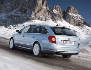 Škoda Superb Combi 4×4 [Worldwide] '2010–13