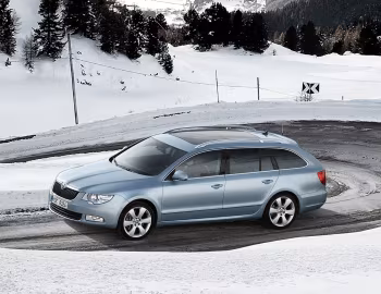 Škoda Superb Combi 4×4 [Worldwide] '2010–13