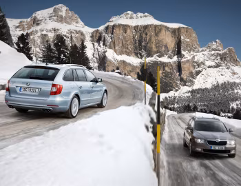 Škoda Superb Combi 4×4 [Worldwide] '2010–13