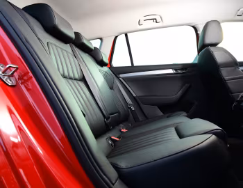 Інтер'єр Škoda Superb Estate 4×4 [UK-spec] '2015–19