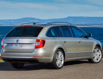 Škoda Superb Wagon '2014–15
