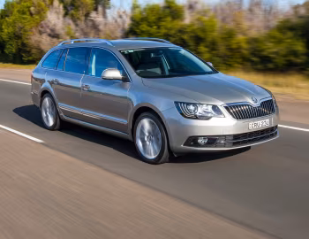 Škoda Superb Wagon '2014–15