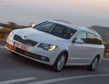Škoda Superb Combi GreenLine '2013–15