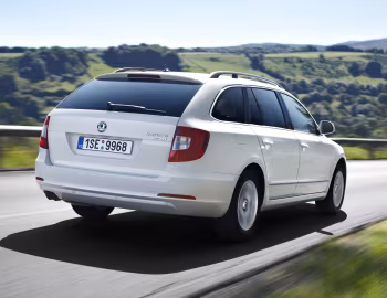 Škoda Superb Combi GreenLine [Worldwide] '2009–13