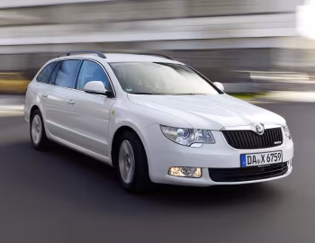 Škoda Superb Combi GreenLine [Worldwide] '2009–13