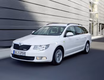 Škoda Superb Combi GreenLine [Worldwide] '2009–13